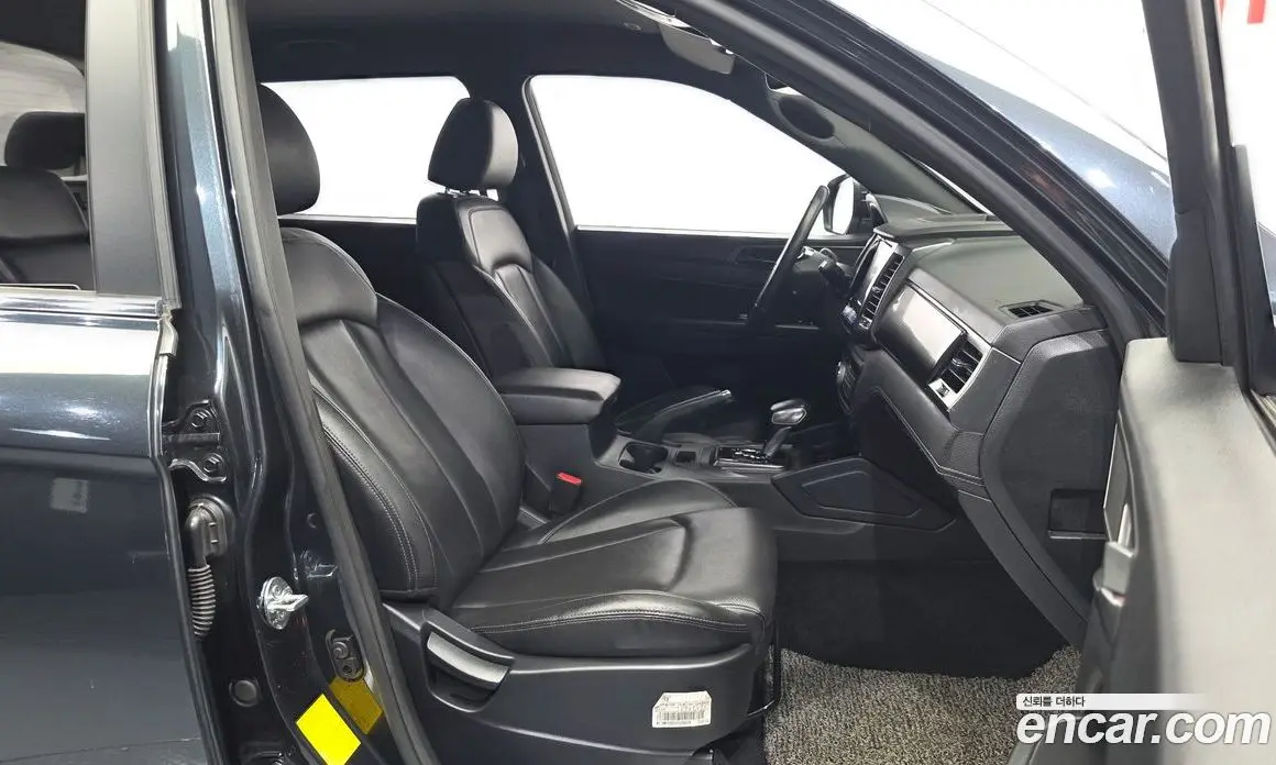 SsangYong Rexton 2022 2.2 автомат (гидро), фото 16