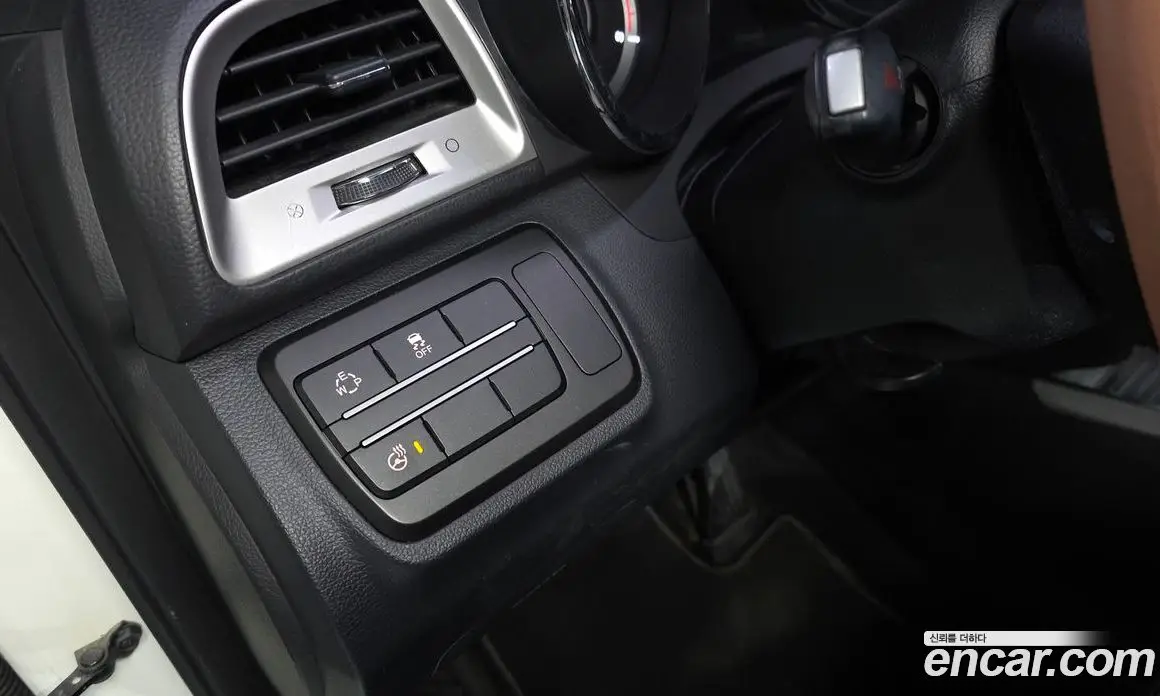 SsangYong TIBOLI 2015 1.6 автомат (гидро), фото 19 SsangYong TIBOLI 2015 1.6 автомат (гидро), фото 19