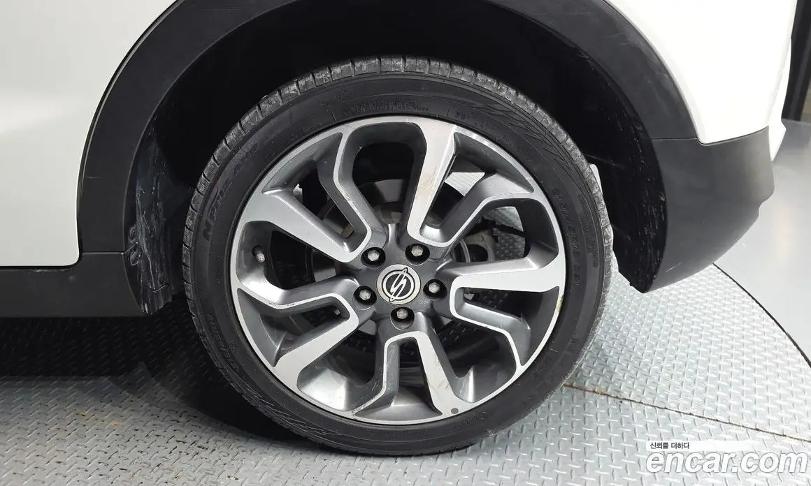 SsangYong TIBOLI 2015 1.6 автомат (гидро), фото 7 SsangYong TIBOLI 2015 1.6 автомат (гидро), фото 7