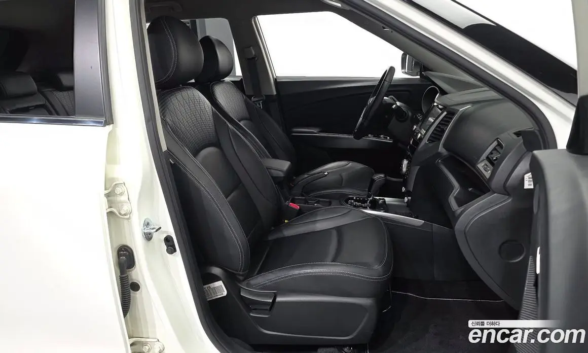 SsangYong TIBOLI 2017 1.6 автомат (гидро), фото 17 SsangYong TIBOLI 2017 1.6 автомат (гидро), фото 17