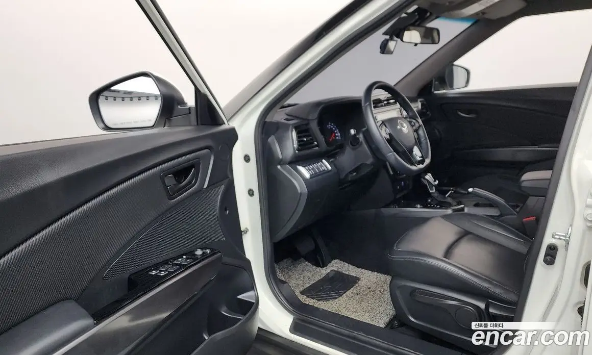 SsangYong TIBOLI 2020 1.5 автомат (гидро), фото 13