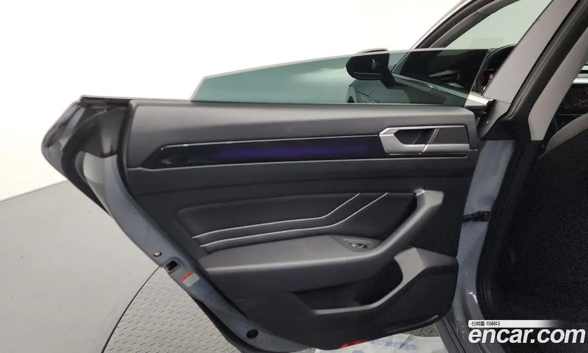 Volkswagen Arteon 2023 2.0 автомат (гидро), фото 15 Volkswagen Arteon 2023 2.0 автомат (гидро), фото 15