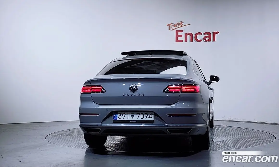Volkswagen Arteon 2023 2.0 автомат (гидро), фото 4 Volkswagen Arteon 2023 2.0 автомат (гидро), фото 4