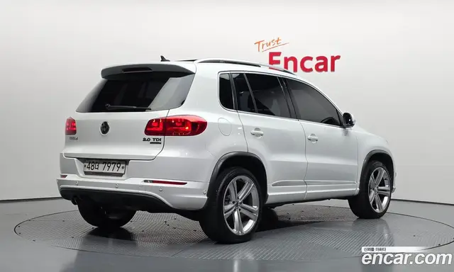 Volkswagen Tiguan 2014 2.0 автомат (гидро), миниатюра 2