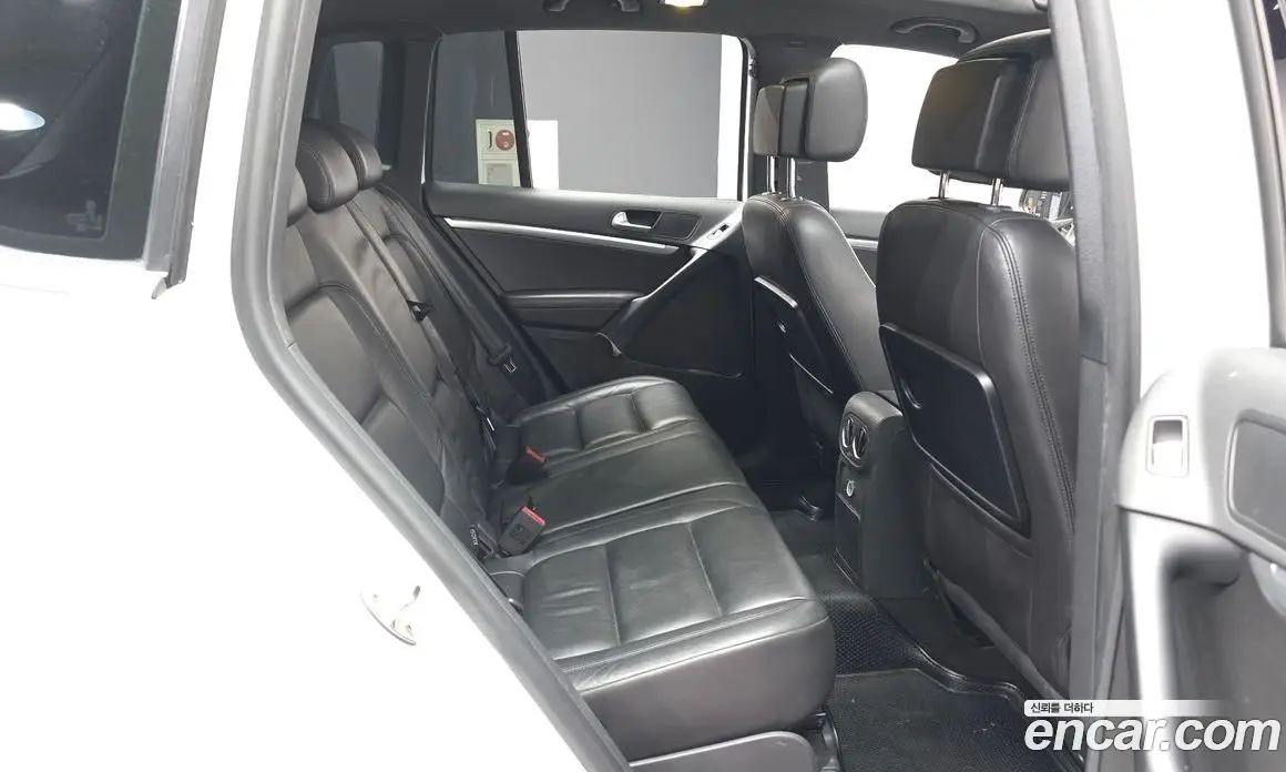 Volkswagen Tiguan 2014 2.0 автомат (гидро), фото 12