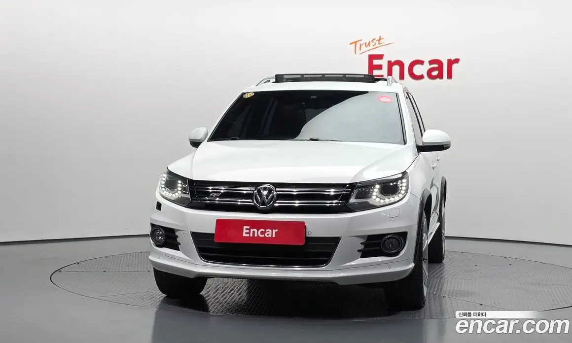 Volkswagen Tiguan 2014 2.0 автомат (гидро), фото 3