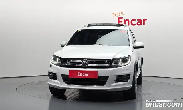 Volkswagen Tiguan 2014 2.0 автомат (гидро), миниатюра 3