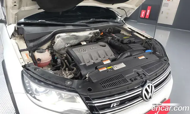 Volkswagen Tiguan 2014 2.0 автомат (гидро), миниатюра 6