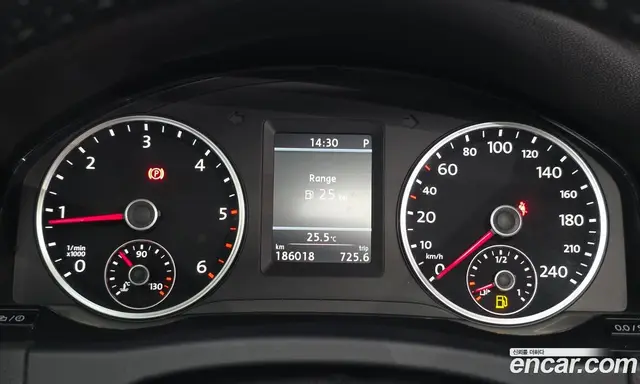 Volkswagen Tiguan 2014 2.0 автомат (гидро), миниатюра 8