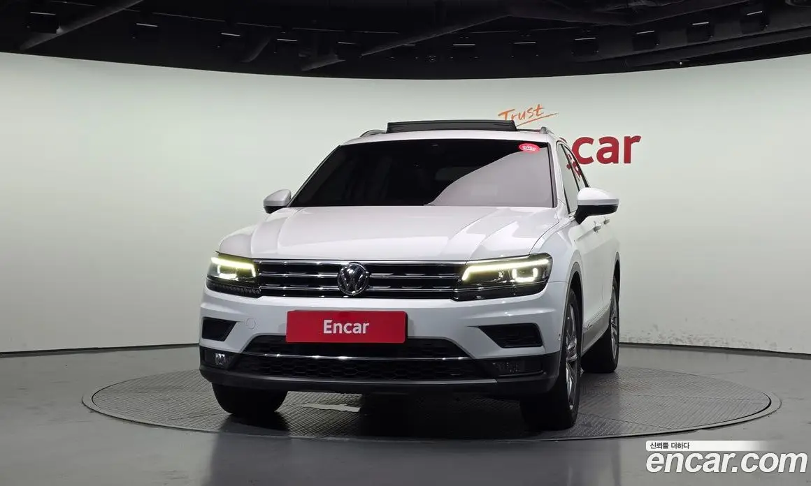 Volkswagen Tiguan 2018 2.0 автомат (гидро), фото 3