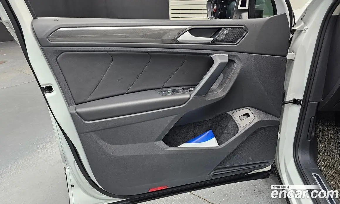Volkswagen Tiguan 2020 2.0 автомат (гидро), фото 14 Volkswagen Tiguan 2020 2.0 автомат (гидро), фото 14