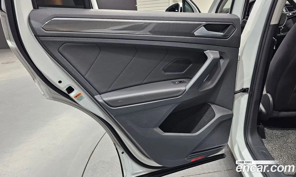 Volkswagen Tiguan 2020 2.0 автомат (гидро), фото 15 Volkswagen Tiguan 2020 2.0 автомат (гидро), фото 15