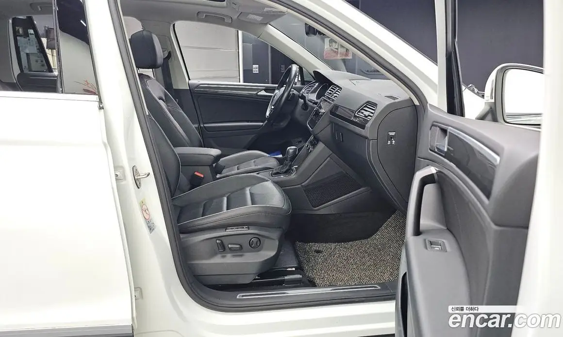 Volkswagen Tiguan 2020 2.0 автомат (гидро), фото 17 Volkswagen Tiguan 2020 2.0 автомат (гидро), фото 17