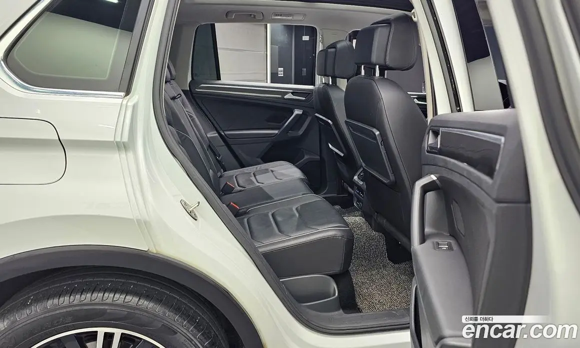 Volkswagen Tiguan 2020 2.0 автомат (гидро), фото 18 Volkswagen Tiguan 2020 2.0 автомат (гидро), фото 18