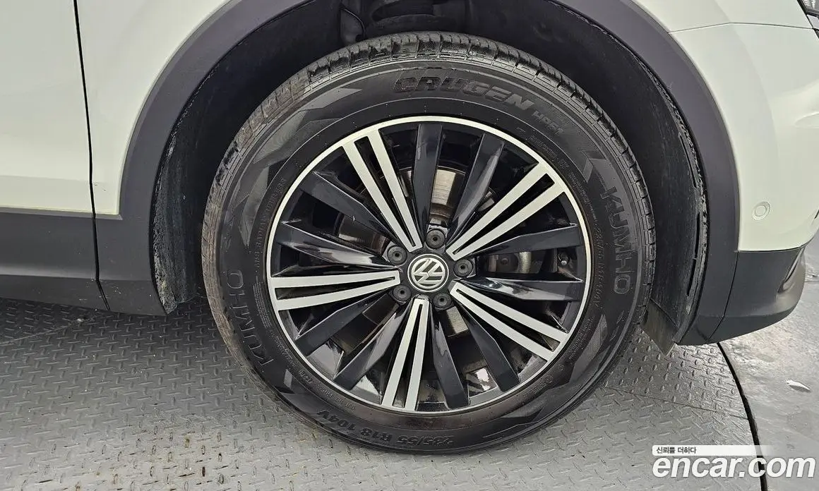 Volkswagen Tiguan 2020 2.0 автомат (гидро), фото 5 Volkswagen Tiguan 2020 2.0 автомат (гидро), фото 5
