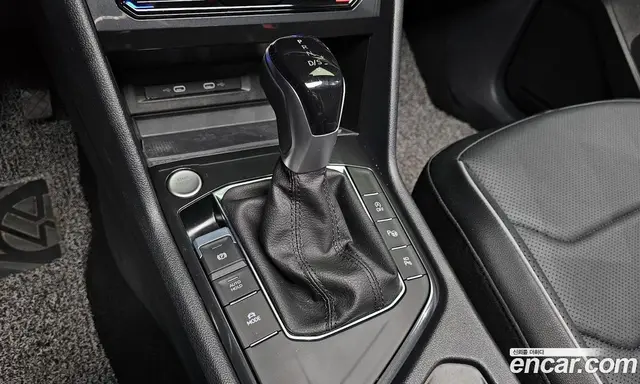 Volkswagen Tiguan 2022 2.0 автомат (гидро), миниатюра 10