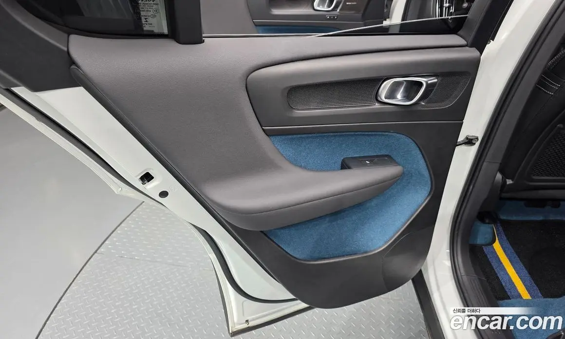 Volvo C40 2022 0.2 автомат (гидро), фото 14 Volvo C40 2022 0.2 автомат (гидро), фото 14