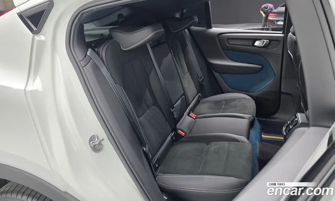 Volvo C40 2022 0.2 автомат (гидро), фото 16 Volvo C40 2022 0.2 автомат (гидро), фото 16