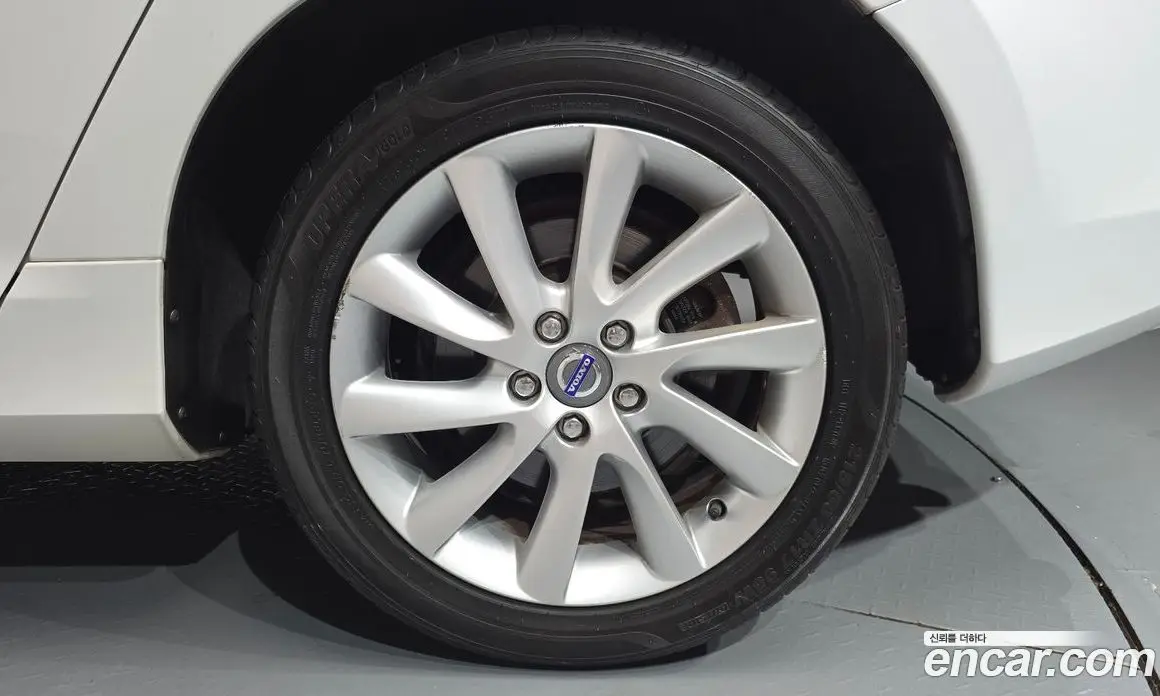 Volvo S60 2014 1.6 автомат (гидро), фото 6 Volvo S60 2014 1.6 автомат (гидро), фото 6
