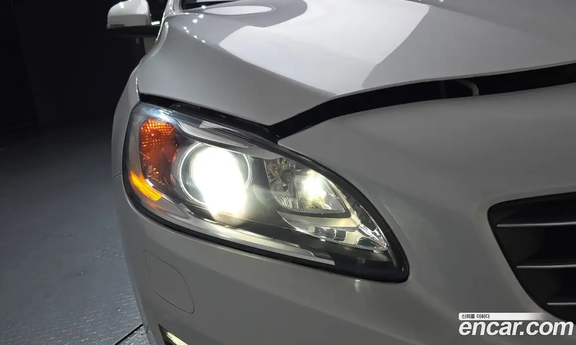 Volvo S60 2014 1.6 автомат (гидро), фото 7 Volvo S60 2014 1.6 автомат (гидро), фото 7