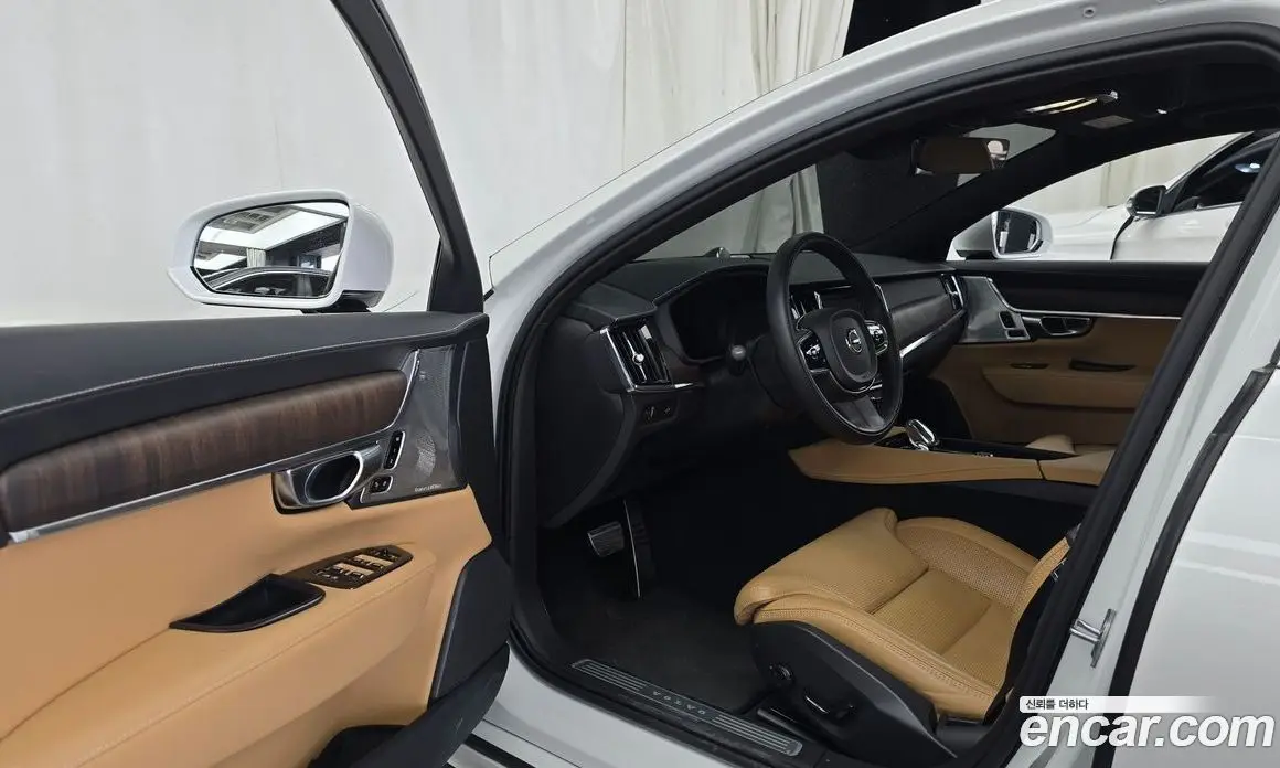 Volvo S90 2022 2.0 автомат (гидро), фото 13 Volvo S90 2022 2.0 автомат (гидро), фото 13