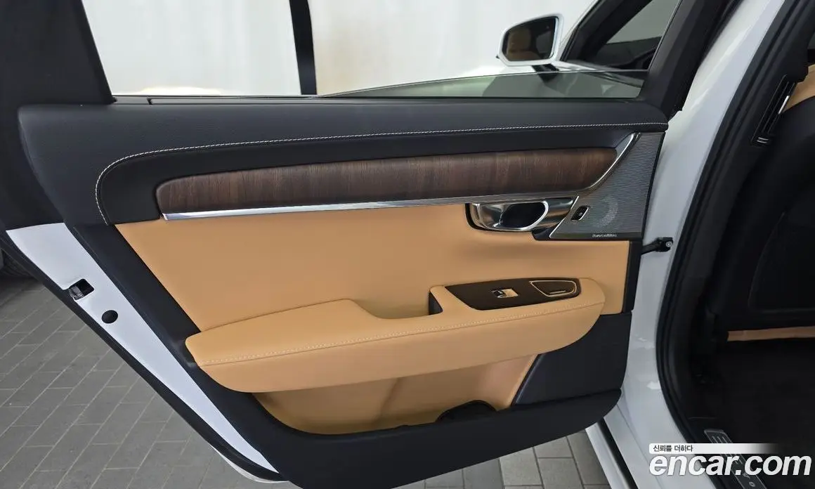 Volvo S90 2022 2.0 автомат (гидро), фото 15 Volvo S90 2022 2.0 автомат (гидро), фото 15