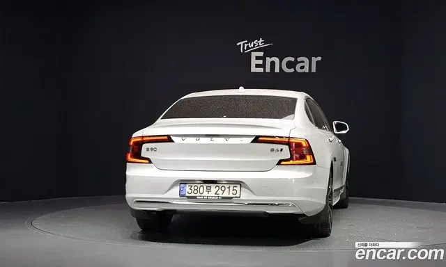 Volvo S90 2022 2.0 автомат (гидро), миниатюра 4 Volvo S90 2022 2.0 автомат (гидро), миниатюра 4