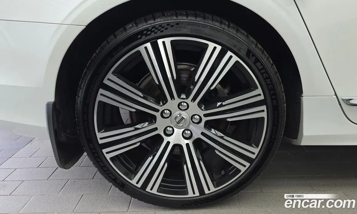 Volvo S90 2022 2.0 автомат (гидро), фото 5 Volvo S90 2022 2.0 автомат (гидро), фото 5
