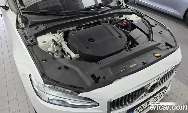 Volvo S90 2022 2.0 автомат (гидро), миниатюра 6 Volvo S90 2022 2.0 автомат (гидро), миниатюра 6