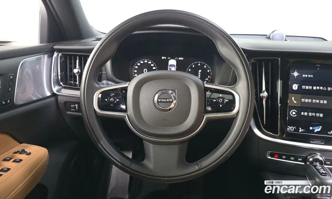 Volvo V60 2019 2.0 автомат (гидро), фото 19 Volvo V60 2019 2.0 автомат (гидро), фото 19