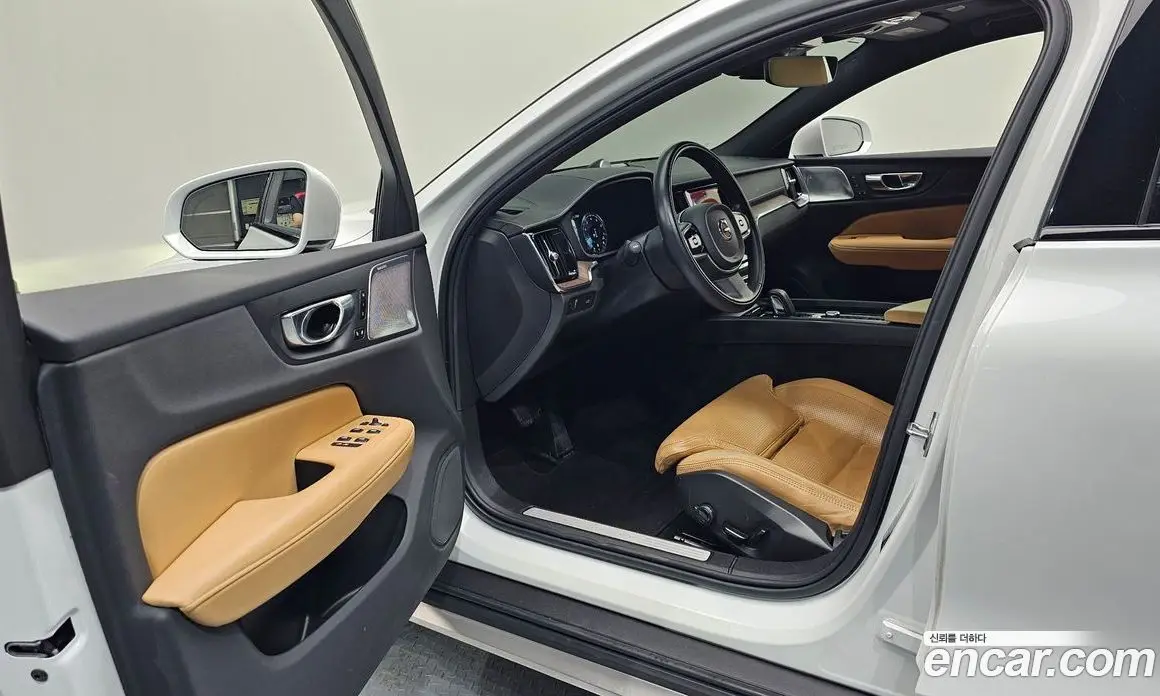 Volvo V60 2021 2.0 автомат (гидро), фото 13 Volvo V60 2021 2.0 автомат (гидро), фото 13
