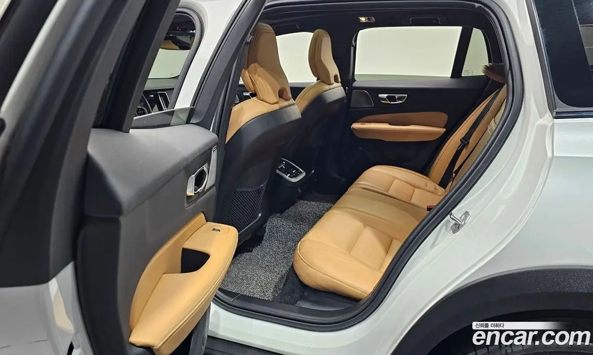 Volvo V60 2021 2.0 автомат (гидро), фото 16 Volvo V60 2021 2.0 автомат (гидро), фото 16