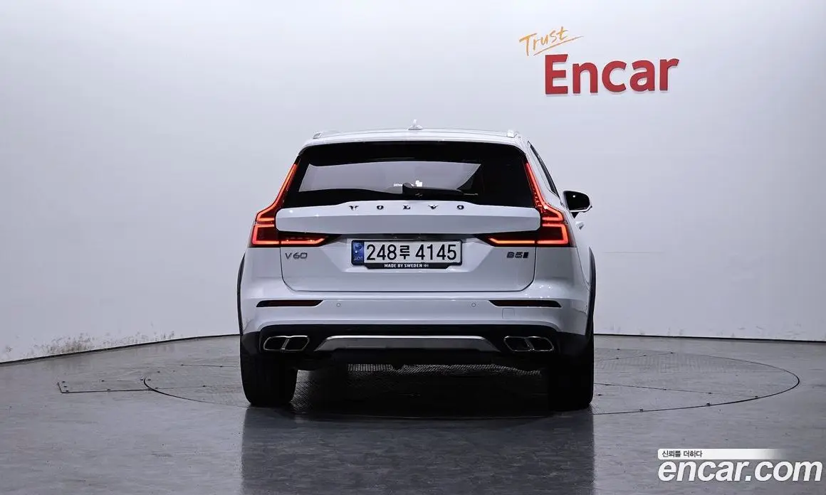 Volvo V60 2021 2.0 автомат (гидро), фото 4 Volvo V60 2021 2.0 автомат (гидро), фото 4