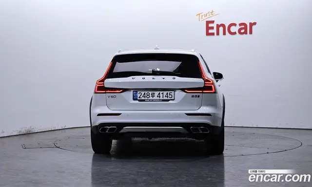 Volvo V60 2021 2.0 автомат (гидро), миниатюра 4 Volvo V60 2021 2.0 автомат (гидро), миниатюра 4