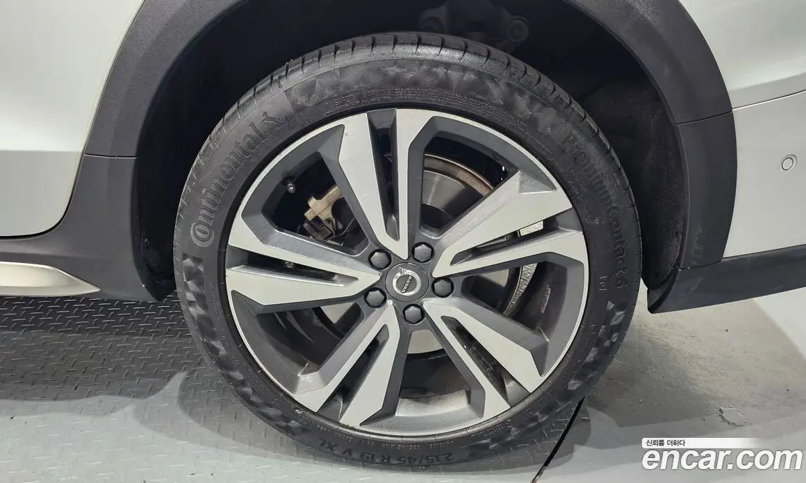 Volvo V60 2021 2.0 автомат (гидро), фото 7 Volvo V60 2021 2.0 автомат (гидро), фото 7