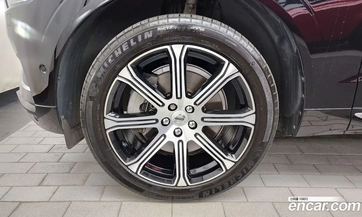 Volvo XC60 2021 2.0 автомат (гидро), фото 4