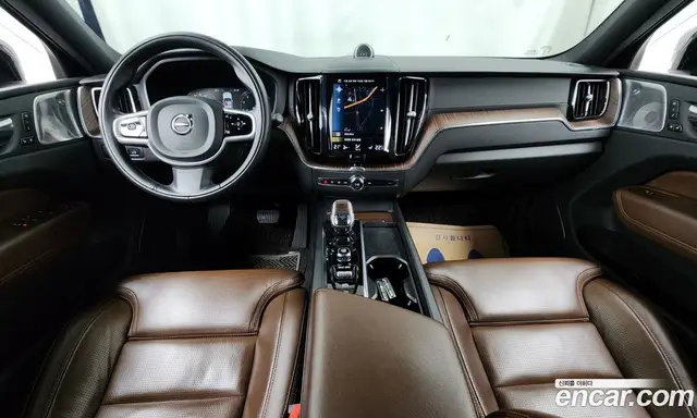 Volvo XC60 2021 2.0 автомат (гидро), миниатюра 9