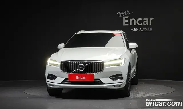 Volvo XC60 2021 2.0 автомат (гидро), миниатюра 2
