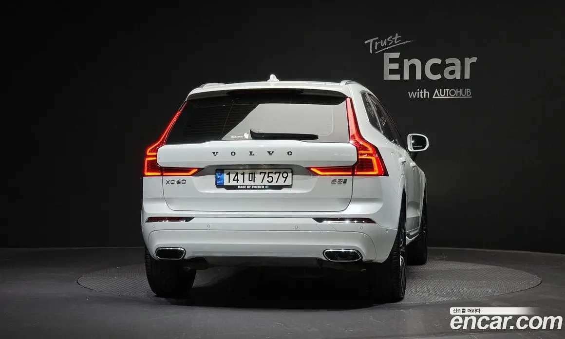 Volvo XC60 2021 2.0 автомат (гидро), фото 3