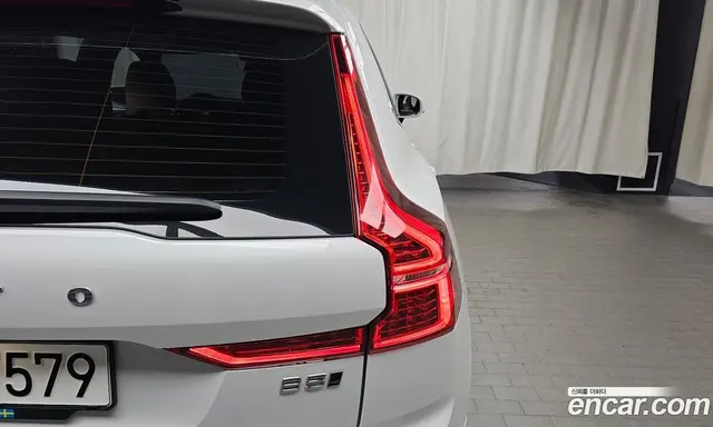 Volvo XC60 2021 2.0 автомат (гидро), миниатюра 8
