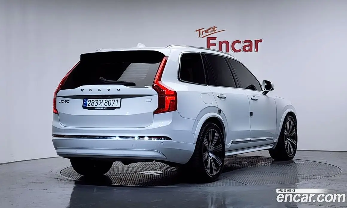 Volvo XC90 2023 2.0 автомат (гидро), фото 2 Volvo XC90 2023 2.0 автомат (гидро), фото 2