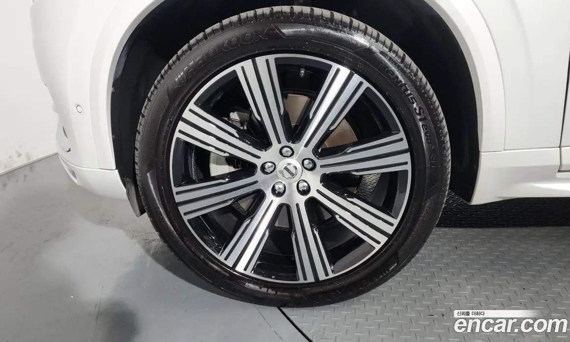 Volvo XC90 2023 2.0 автомат (гидро), фото 5 Volvo XC90 2023 2.0 автомат (гидро), фото 5