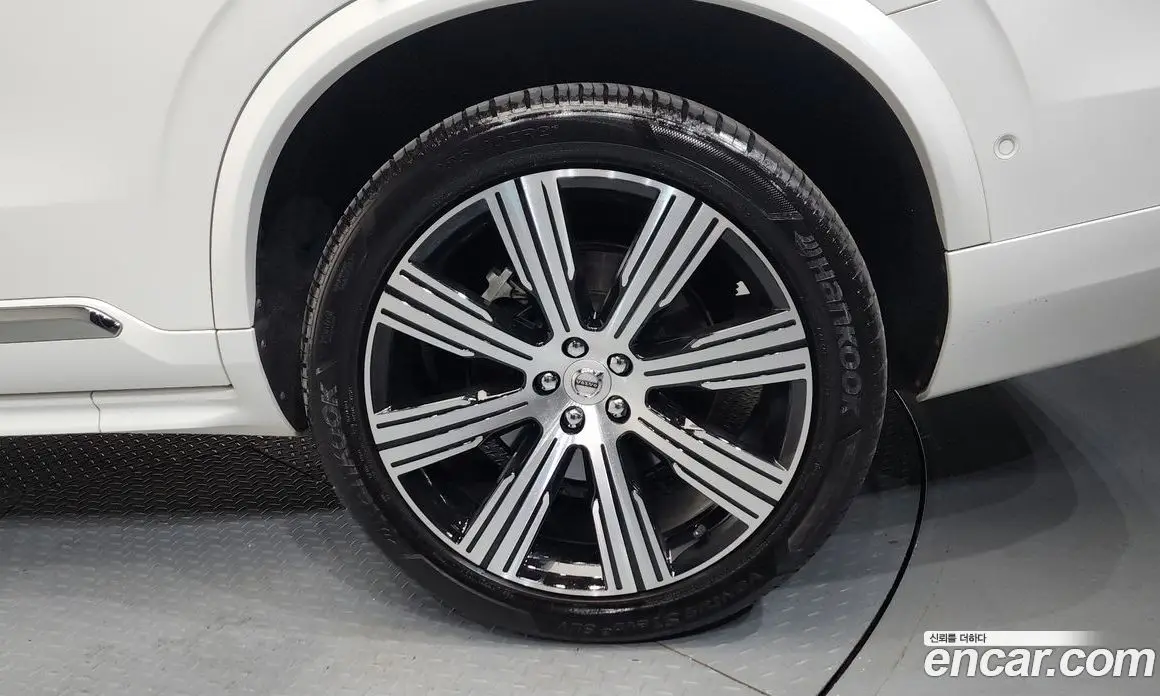 Volvo XC90 2023 2.0 автомат (гидро), фото 7 Volvo XC90 2023 2.0 автомат (гидро), фото 7