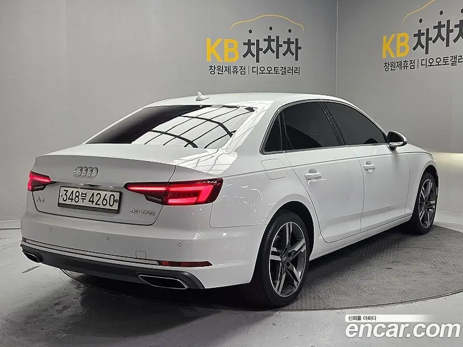 Audi A4 2019 2.0 автомат (гидро), фото 5 Audi A4 2019 2.0 автомат (гидро), фото 5