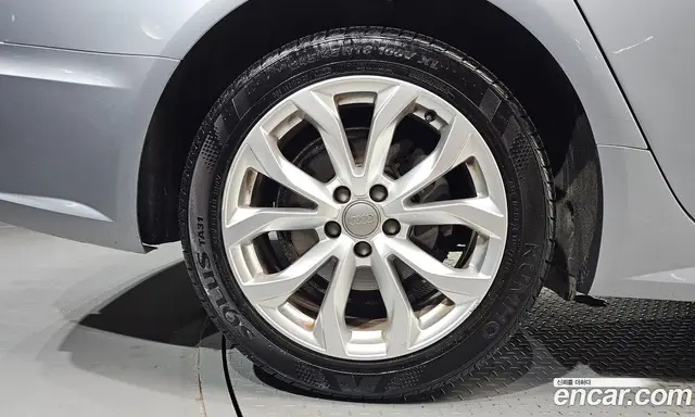 Audi A6 2018 2.0 автомат (гидро), миниатюра 5