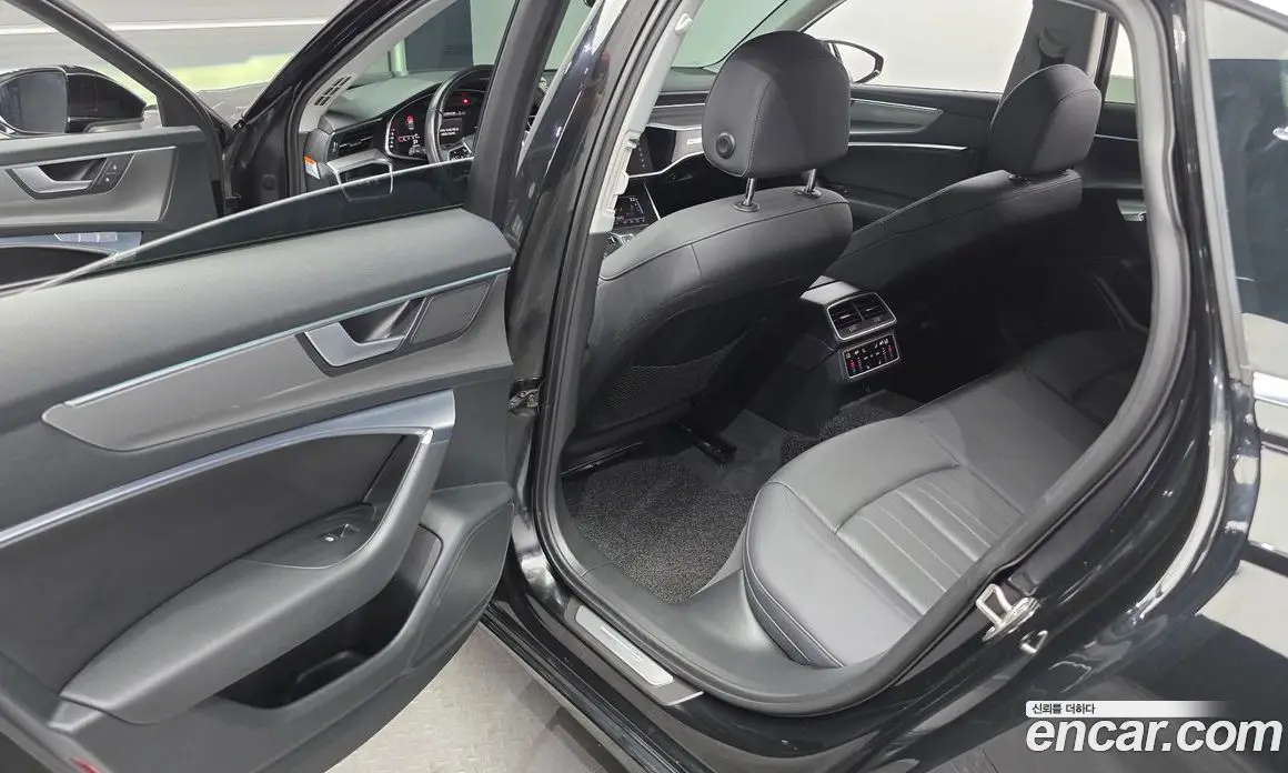 Audi A6 2021 2.0 автомат (гидро), фото 17