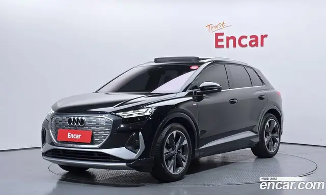 Audi Q4 e-tron, 2022, 47 949 км