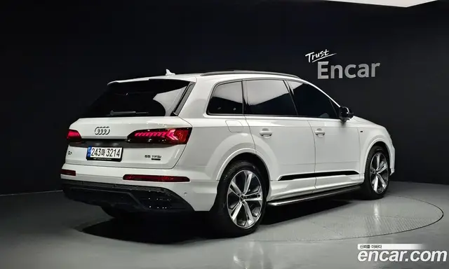 Audi Q7 2022 3.0 автомат (гидро), миниатюра 2