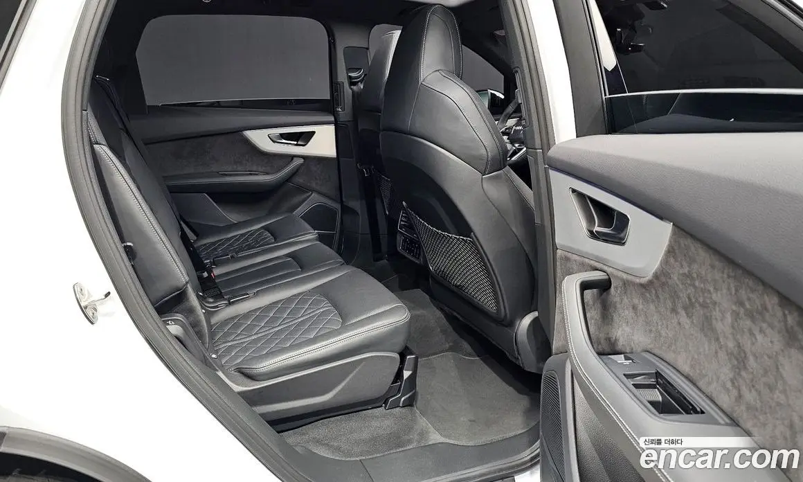 Audi Q7 2022 3.0 автомат (гидро), фото 12