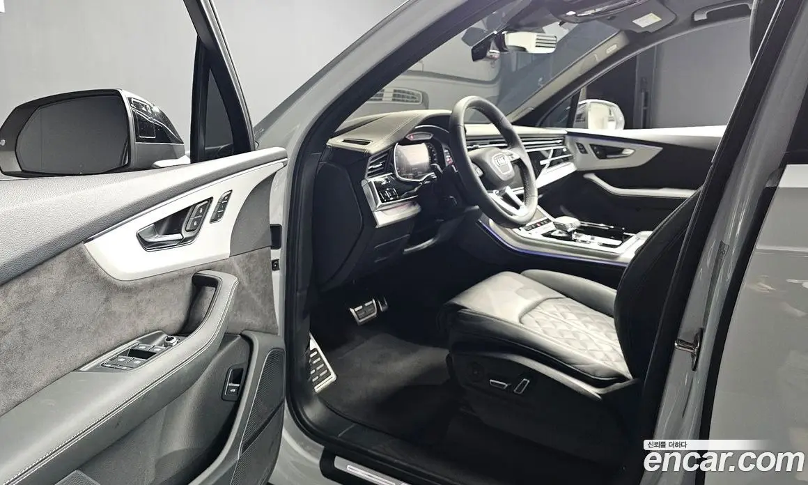 Audi Q7 2022 3.0 автомат (гидро), фото 10